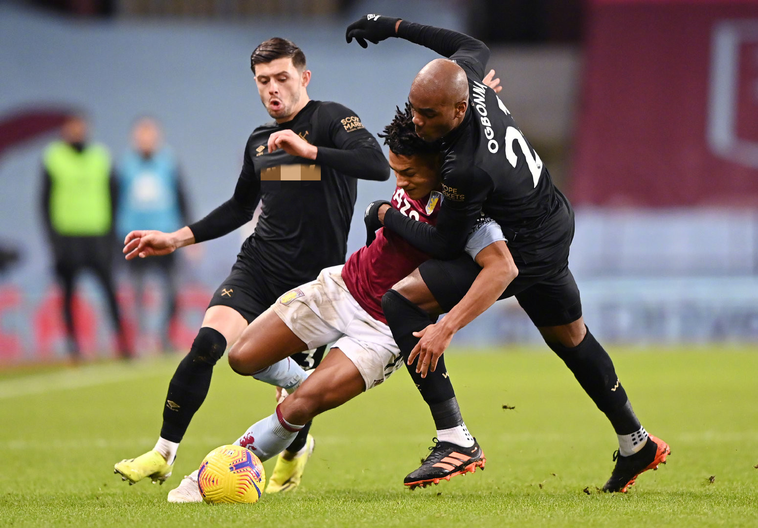 闻持有谨慎 闻持有谨慎